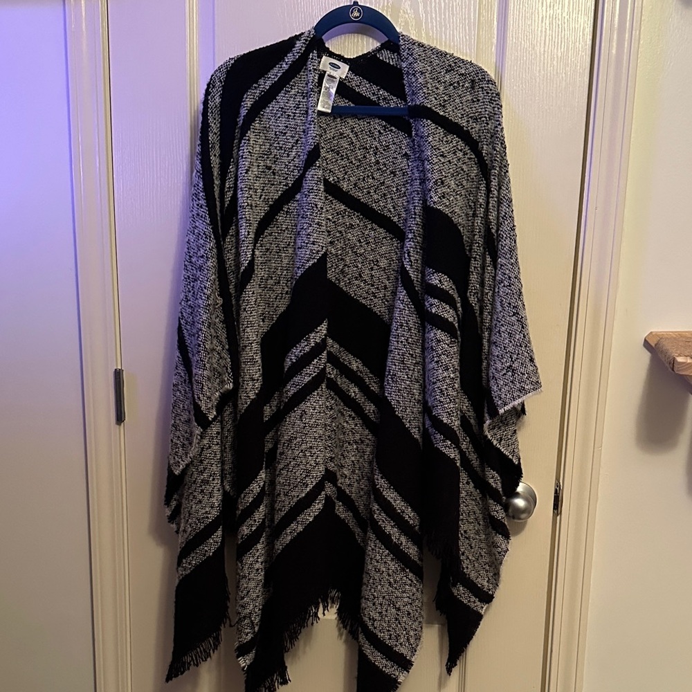 Old Navy Black and Gray Poncho